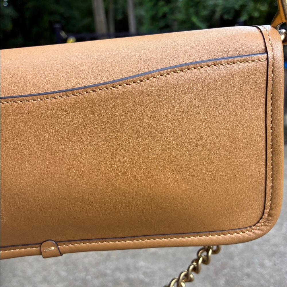 Coach Dinky 1974 - Honey Brown | Tan Leather Shoulder Bag with Gold Hardware - Picture 7 of 10